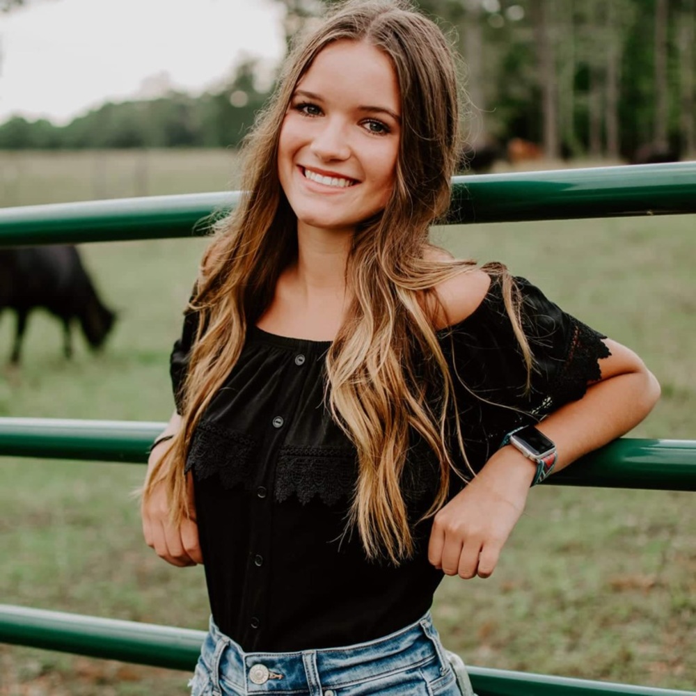 Meet your Posher, Brea